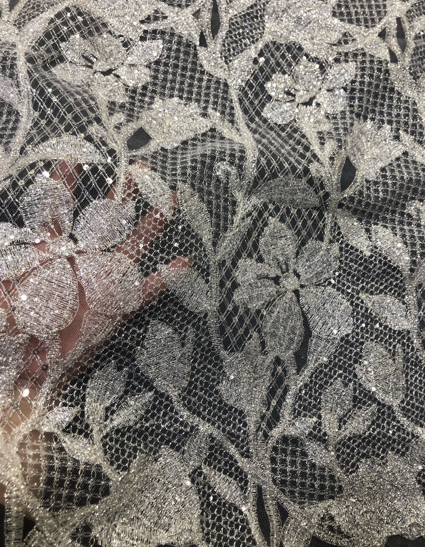 Fish silk lace