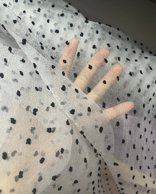 dot organza